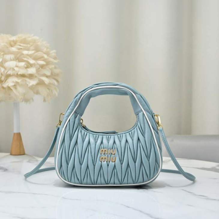 Picture of Miu Miu Handbags _SKUfw204796044fw
